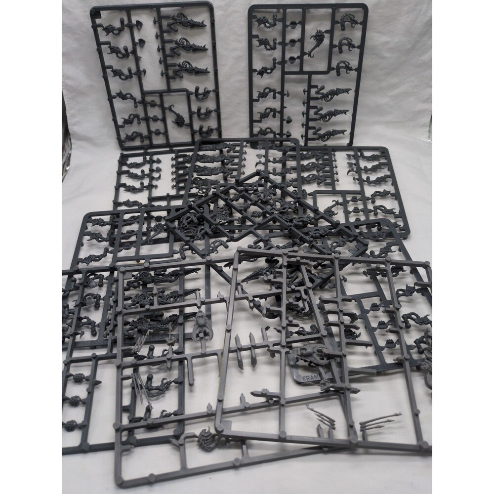 Warhammer 40K Tyranid Bits And Pieces